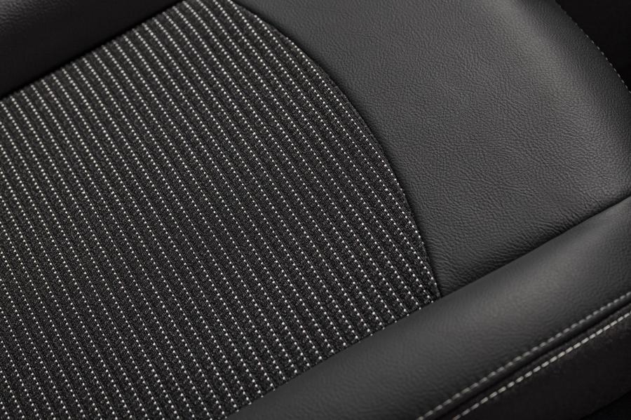 Детали интерьера Citroen C-Elysee 2016 года  (WW) (фото 9 из 43)
